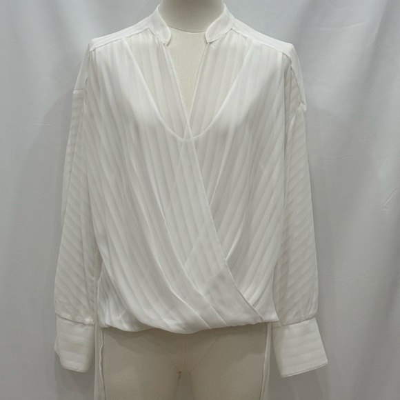 BCBG MaxAzria Elegant White Blouse Size XXS White Long Sleeve Faux Wrap NWOT - Picture 1 of 6